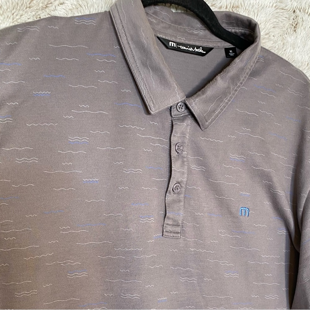 Travis Mathew Golf Polo Short Sleeve Gray Wave Detail Men’s Size XL